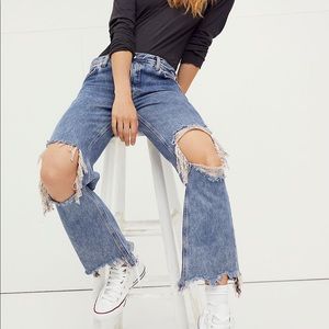 Maggie Mid-Rise Straight Leg Jean